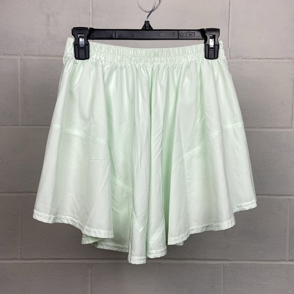 FP Movement Women's Center Court Tennis‎ Athletic Short SMALL in Aqua Glass *EUC - Picture 8 of 13